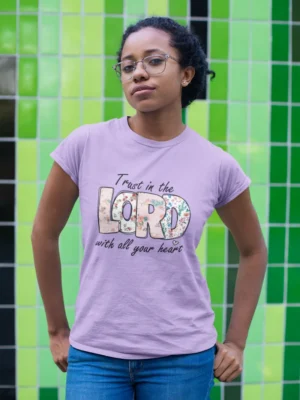 Kids’ Christian T-Shirt: “Trust in the Lord with All Your Heart” – Inspirational Bible Verse T-Shirt